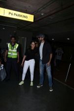 Yami Gautam, Abhay Deol Spotted At Airport on 17th April 2018 (6)_5adf2f3f70470.JPG