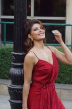 Jacqueline Fernandez At Her First Makeup Master Class With Shaan Mutthil on 18th April 2018 (39)_5ae016dd073b3.JPG