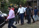Ranbir Kapoor Spotted At Versova Andheri on 18th April 2018 (2)_5ae0168c74f98.jpg