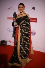 Manisha Koirala at the Red Carpet Of 16th Dada Saheb Phalke Film Foundation Awards on 29th April 2018 (2)_5ae80ac580413.JPG