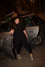  spotted at Anil Kapoor_s house in juhu, mumbai on 5th May 2018 (16)_5af05e142debc.JPG