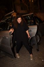  spotted at Anil Kapoor_s house in juhu, mumbai on 5th May 2018 (17)_5af05e15d3ab4.JPG