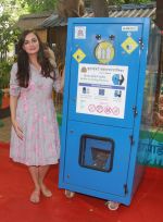 Dia Mirza at BMC Bio Gas event at Pali Hill bandra on 6th May 2018 (5)_5af06faee9f83.jpg