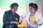 Manisha Koirala at book launch of Dr. Yusuf Merchant_s latest book HAPPYNESSLIFE LESSONS on 5th May 2018 (35)_5af06234b99a3.JPG