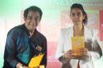Manisha Koirala at book launch of Dr. Yusuf Merchant_s latest book HAPPYNESSLIFE LESSONS on 5th May 2018 (38)_5af0623954e32.JPG