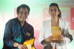 Manisha Koirala at book launch of Dr. Yusuf Merchant_s latest book HAPPYNESSLIFE LESSONS on 5th May 2018 (39)_5af0623ad5308.JPG