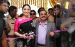 Tamannaah at the launch of B New Mobile Store in Proddatu on 5th May 2018 (34)_5af06a7f8ca17.jpg