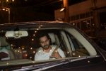Varun Dhawan spotted at Anil Kapoor_s house in juhu, mumbai on 5th May 2018 (19)_5af05e988a233.JPG