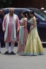 Janhvi Kapoor, Khushi Kapoor, Boney Kapoor at Sonam Kapoor Anand Ahuja_s wedding in rockdale bandra on 8th May 2018 (16)_5af18bf24d93f.jpeg