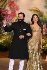 Kareena Kapoor, Saif Ali Khan  at Sonam Kapoor and Anand Ahuja_s Wedding Reception on 8th May 2018 (273)_5af43ffe08cc2.JPG