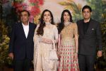 Mukesh Ambani, Nita Ambani, Akash Ambani at Sonam Kapoor and Anand Ahuja_s Wedding Reception on 8th May 2018 (289)_5af4415adff78.JPG