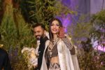 Sonam Kapoor and Anand Ahuja_s Wedding Reception on 8th May 2018 (74)_5af44356cef84.JPG