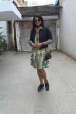 Sameera Reddy spotted at Bandra, Mumbai on 16th May 2018 (29)_5afea6a7a1104.JPG
