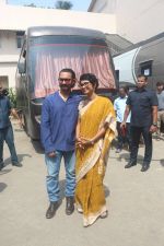 Aamir Khan, Kiran Rao spotted at Mehboob Studio in bandra on 24th May 2018 (9)_5b0c05b98af17.JPG
