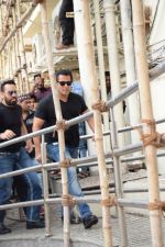 Salman Khan at the Song Launch Of Allah Duhai Hai From Film Race 3 on 1st June 2018 (69)_5b128fb63aae6.jpg