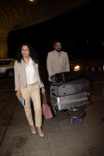 Kabir Bedi, Parveen Dusanj leaving for IIFA at international airport in mumbai on 21st June 2018 (57)_5b2c9a71c39d3.JPG