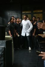 Anil Kapoor spotted at bandra on 11th July 2018 (10)_5b46d4354d525.JPG