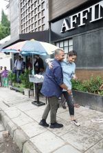 Sonam Kapoor & Anand Ahuja At The Opening Of Anand Ahuja New Store In Bandra on 27th July 2018 (8)_5b5c210429107.JPG