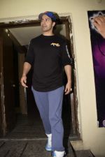 Varun Dhawan Spotted at pvr juhu on 28th July 2018 (9)_5b5eac6a3cbbf.jpg