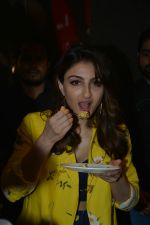 Soha Ali Khan At The National Finale Of Kitchen Superstar In Khar on 30th July 2018 (14)_5b605eb235d36.JPG