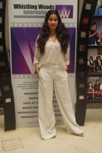 Janhvi Kapoor with Dhadak team At Whistling Woods Master Class on 8th AUg 2018 (25)_5b6be30e07f03.JPG