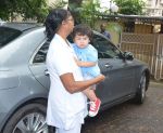 Taimur Ali Khan With Daughter Inaaya At Bandra on 9th Aug 2018 (5)_5b6d3d8e5bf78.jpg