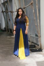 Vidya Balan spotted at Sunny Super Sound juhu on 11th Aug 2018 (5)_5b712db12d4fb.jpg