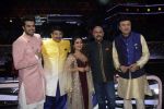Manoj Tiwari on sony_s Indian Idol set at Yashraj, andheri on 14th Aug 2018 (14)_5b7519acb9c24.JPG
