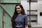 Shraddha Kapoor spotted promoting their film Stree On sets of Dance Deewane on 20th Aug 2018 (7)_5b7acbae67621.JPG