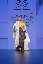 Huma Qureshi at CAPRESE X SHIFT & ARPITA MEHTA at Lakme Fashion Week on 25th AUg 2018 (33)_5b839c8ede40e.JPG