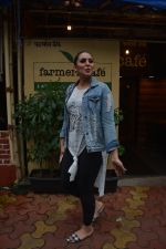 Huma Qureshi spotted at farmer's cafe in bandra on 24th Aug 2018
