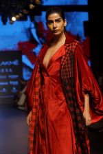 Model at CAPRESE X SHIFT & ARPITA MEHTA at Lakme Fashion Week on 25th AUg 2018 (197)_5b839de9307d1.JPG