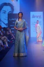 Model walk the ramp for Gaurang at LAKME FASHION SHOW DAY 3 on 24th Aug 2018 (13)_5b83935563c77.JPG