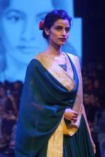 Model walk the ramp for Gaurang at LAKME FASHION SHOW DAY 3 on 24th Aug 2018 (55)_5b8393d279e8d.JPG