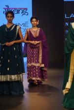 Model walk the ramp for Gaurang at LAKME FASHION SHOW DAY 3 on 24th Aug 2018 (57)_5b8393d8098a3.JPG