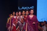 Model walk the ramp for Gaurang at LAKME FASHION SHOW DAY 3 on 24th Aug 2018 (76)_5b8394188882a.JPG
