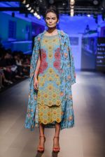 Model walk the ramp for Jayanti Reddy at Lakme Fashion Week on 26th Aug 2018