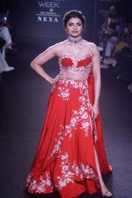 Prachi Desai walk the ramp for 6 degree studio Show at lakme fashion week on 27th Aug 2018 (155)_5b84f2d5d0de6.JPG