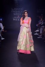 Sophie Choudry walk the ramp for 6 degree studio Show at lakme fashion week on 27th Aug 2018