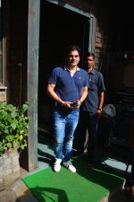 Arbaaz Khan Spotted With Girlfriend & Son At Pali Village Cafe In Bandra on 1st Sept 2018 (8)_5b8cf6ef7edd7.JPG