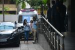  Shahid Kapoor, Mira Rajput with thier son leave from Hinduja hospital on 7th Sept 2018 (7)_5b9371eec3bb1.JPG