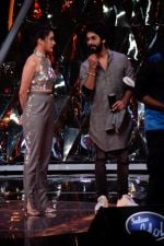 Shahid Kapoor, Shraddha Kapoor at the promotion of film Batti Gul Meter Chalu on the sets of Indian Idol at Yashraj in andheri on 11th Sept 2018 (31)_5b98c0aaa74e7.jpg