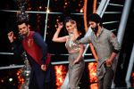Shahid Kapoor, Shraddha Kapoor at the promotion of film Batti Gul Meter Chalu on the sets of Indian Idol at Yashraj in andheri on 11th Sept 2018 (49)_5b98c11aea955.jpg