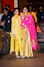Karisma Kapoor, Kareena Kapoor at Mukesh Ambani_s House For Ganesha Chaturthi on 13th Sept 2018 (39)_5b9b569bd7aa5.jpg