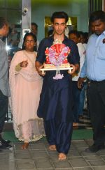 Aayush Sharma at Arpita Khan_s Ganpati Immersion at bandra on 14th Sept 2018 (68)_5b9ccad1195ab.jpg