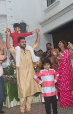 Shilpa Shetty Ganpati immersion at juhu on 14th Sept 2018 (6)_5b9cc5d9970a0.jpg