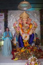 Niharica Raizada Visited Andheri Cha Raja to Receive Bappa_s blessing for her upcoming Project on 20th Sept 2018 (67)_5ba88d2cb5b56.JPG