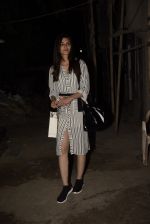 Kriti Sanon spotted at Kromakay salon in juhu on 26th Sept 2018 (6)_5bac838135583.JPG