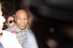 Mike Tyson arrive in Mumbai Airport on 27th Sept 2018 (2)_5badd34166239.JPG