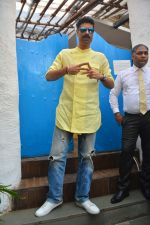 Sikander Kher at Neha Dhupia_s Baby Shower in Olive, Bandra on 30th Sept 2018 (35)_5bb1dd6c8b4ad.JPG